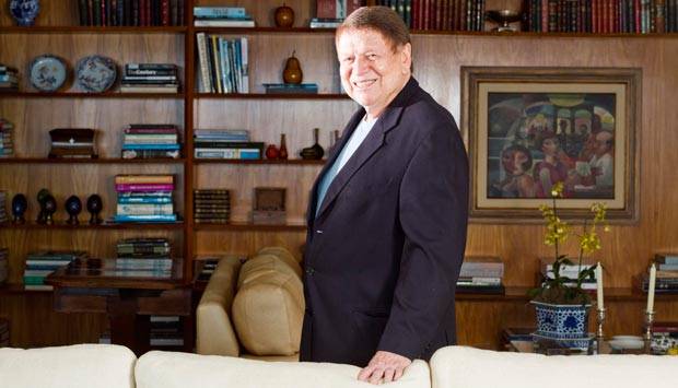 Boni diz que está à disposição para ser enredo da Beija-Flor em 2014