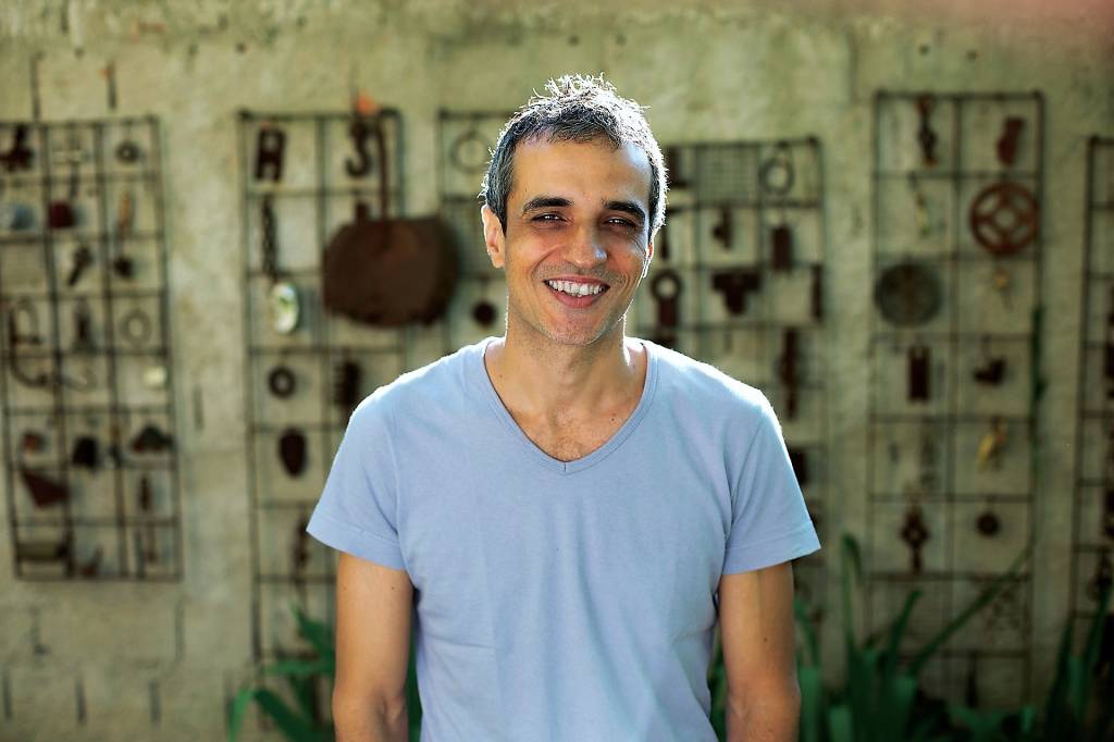 Rodrigo Maranhão recebe convidados em shows no Laura Alvim