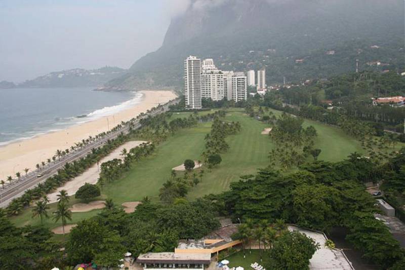 Traficantes invadem campo do Gávea Golf Club