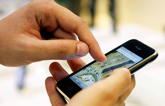 Moradores trocam informações sobre tiroteios pela internet