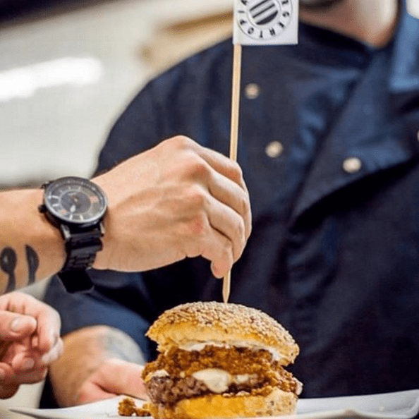 Projetos itinerantes de hambúrgueres ocupam bares do Rio