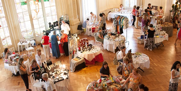 Instituto Refazer promove brechó beneficente