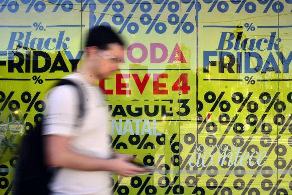 Consumidores do Rio perderam 254 000 reais em golpes na Black Friday 2024