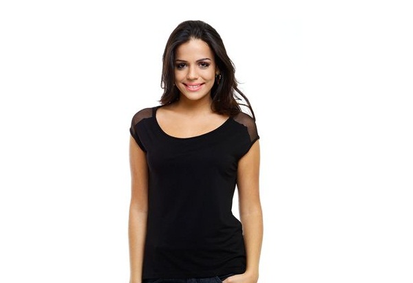Blusa com detalhe em tule nas mangas. R$ 29,99.<br> Blusa com detalhe em tule nas mangas. R$ 29,99.<br>