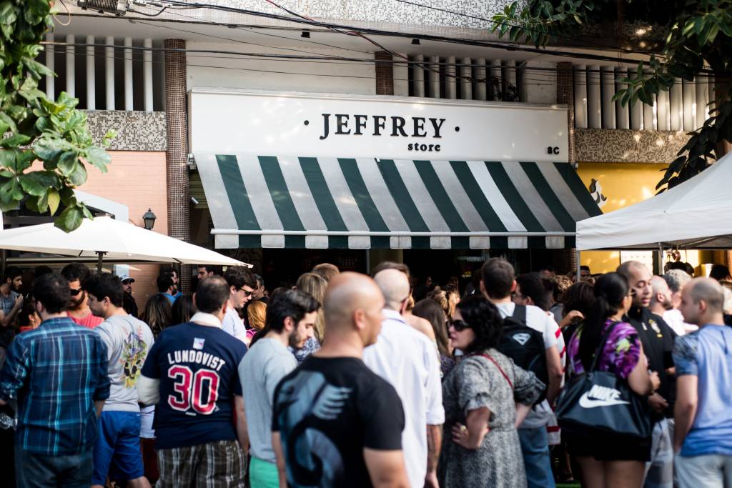 Jeffrey faz festa no Leblon para celebrar nova fábrica