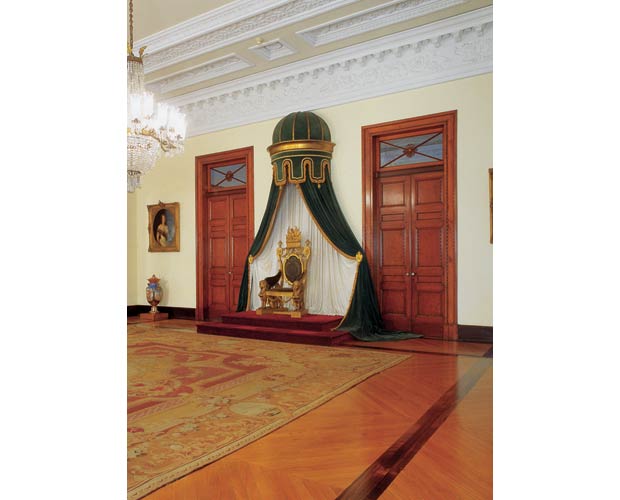 Ambiente mais importante do palacete, a Sala de Estado era utilizada pelo Imperador para receber visitas oficiais<br> Ambiente mais importante do palacete, a Sala de Estado era utilizada pelo Imperador para receber visitas oficiais<br>