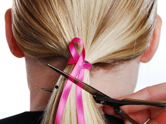 Salão de beleza oferece corte de cabelo gratuito toda terça do mês
