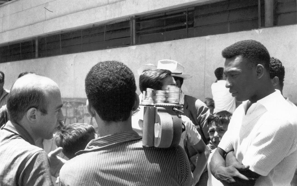 Fotos da primeira concentração da seleção são reveladas em livro