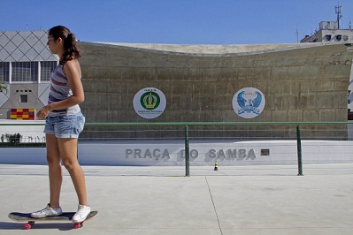 Reservado às apresentações de bambas, também é utilizado por skatistas quando está vazio<br>