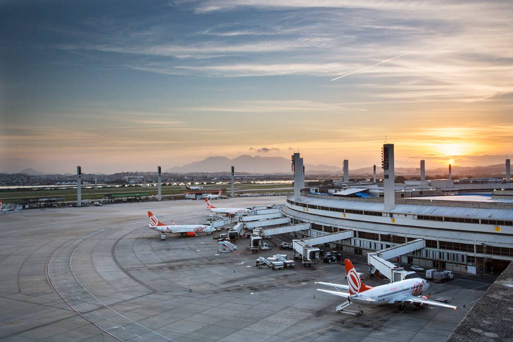 Carioca denuncia auditora fiscal do aeroporto Galeão por abuso de poder