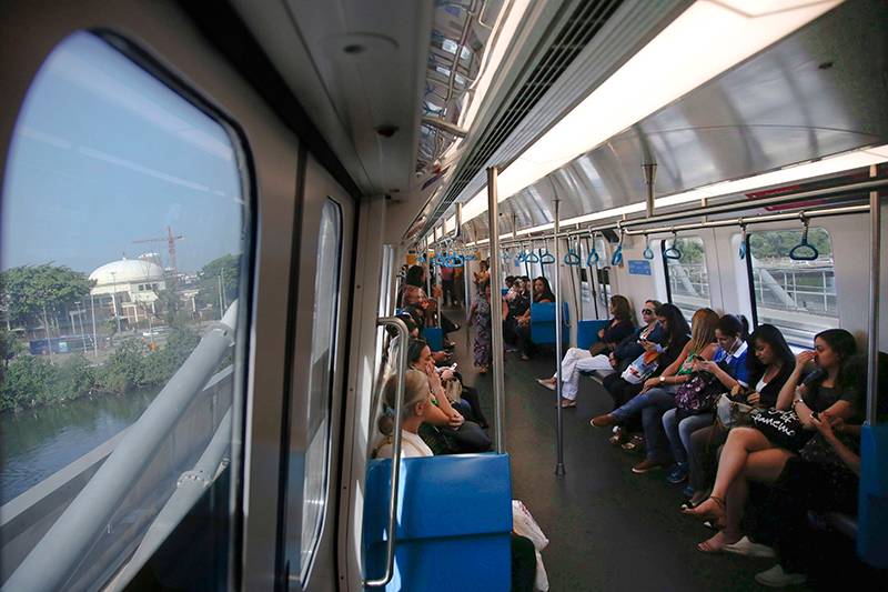 Linha 4 do metrô tem suas roletas liberadas, mas precisa de ajustes