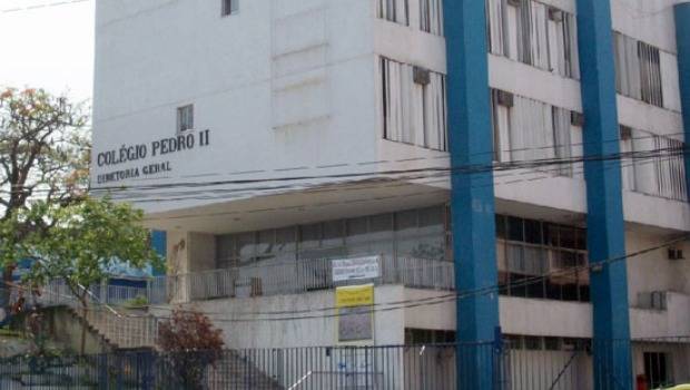 Colégio Pedro ll libera saia para meninos