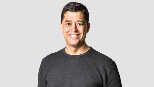 Indio da Costa compõe samba para Mangueira criticar a prefeitura
