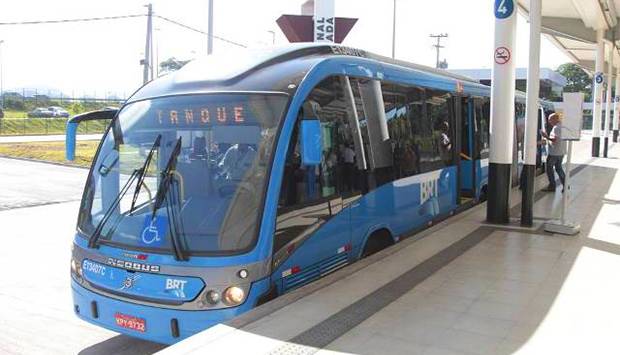 Homem acusado de importunar mulher no BRT é linchado e detido