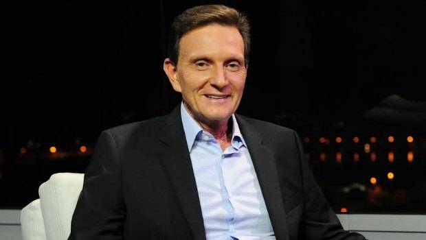 Crivella é vaiado em evento no Boulevard Olímpico