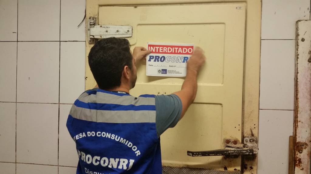 Procon-RJ autua onze supermercados nas zonas Norte e Oeste
