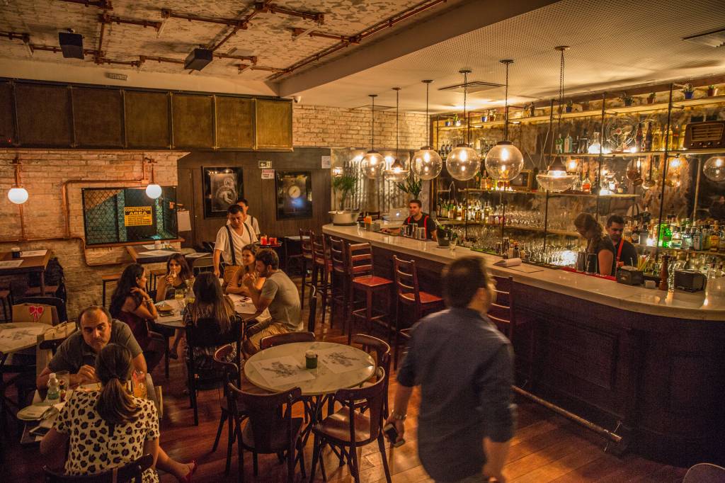 Usina 47 reúne bons drinques em ambiente descolado