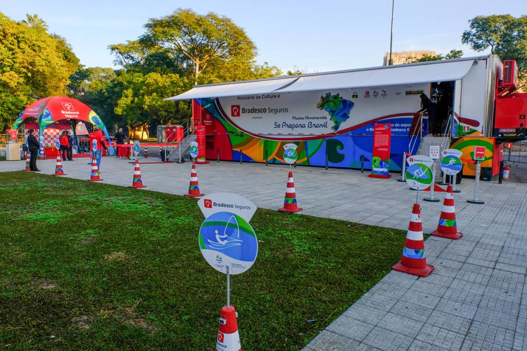 Museu Itinerante faz sucesso no Boulevard Olímpico