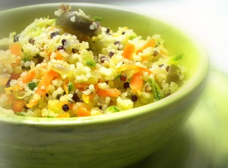 Cuscus de quinua com legumes