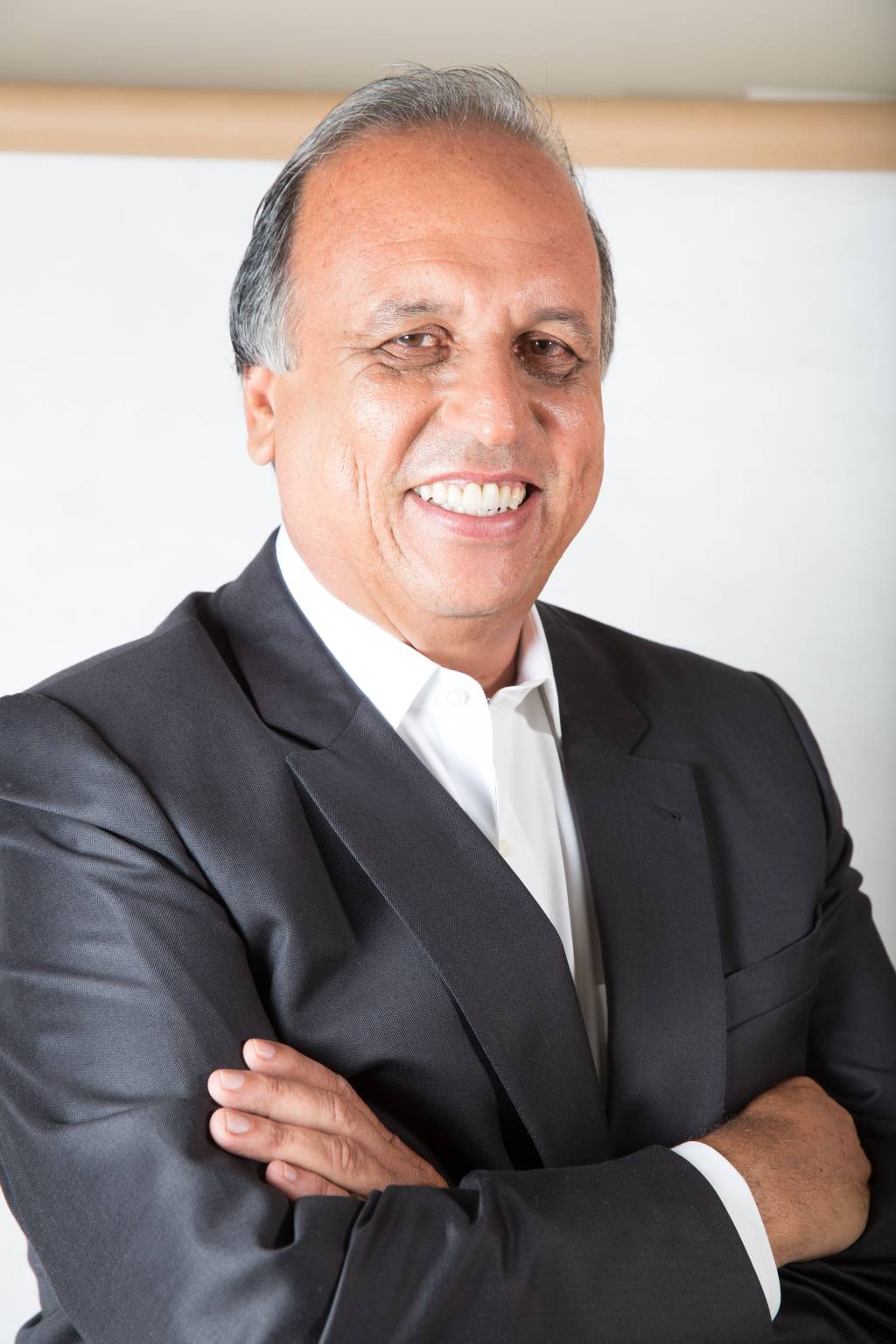 Governo anuncia pagamento do décimo terceiro a 200 mil servidores