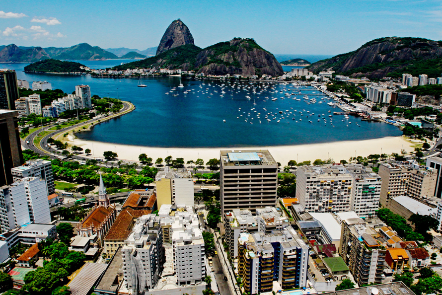 Confira o que abre e o que fecha no réveillon