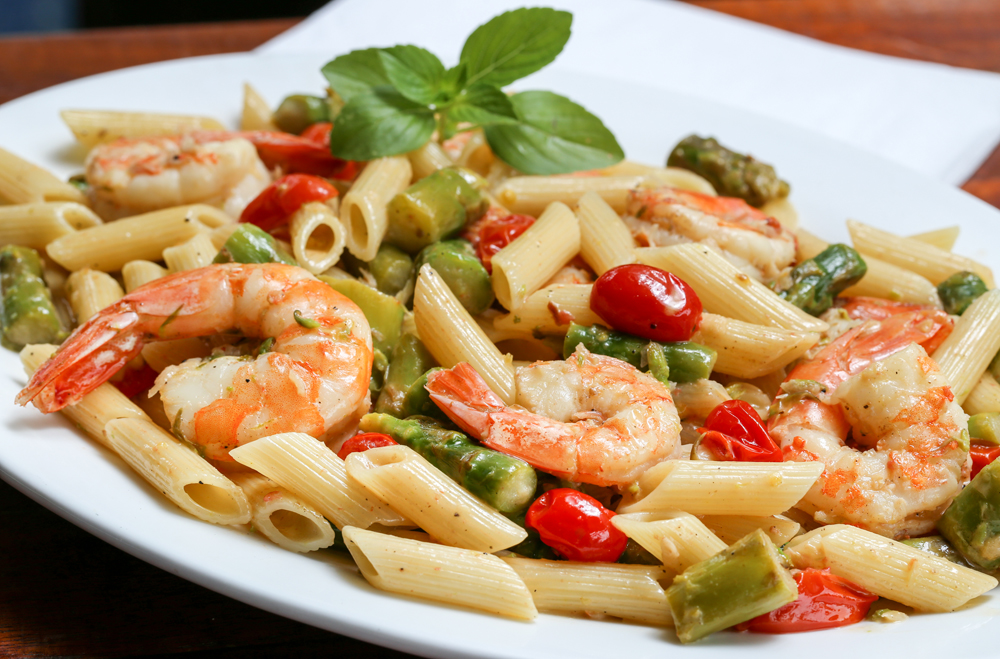 Penne c- camar&otilde;es e aspargos frescos-1-3_skunna