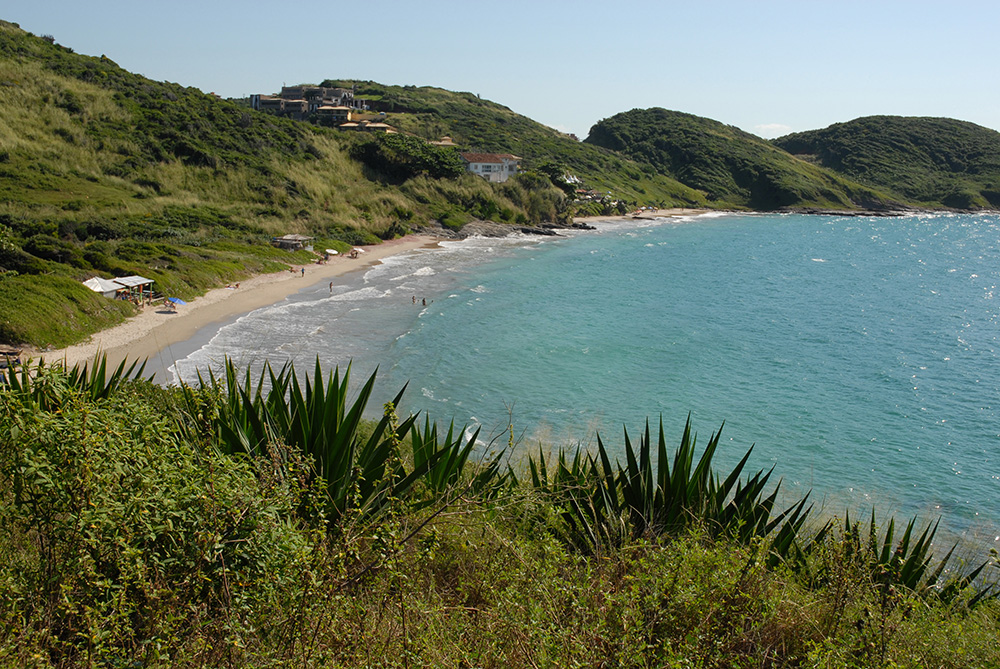 Búzios só tem banana e suco na merenda enquanto prefeito vê Copa na Rússia