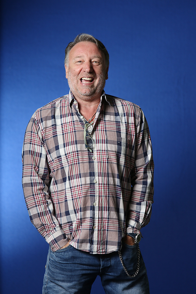 3 perguntas para Peter Hook