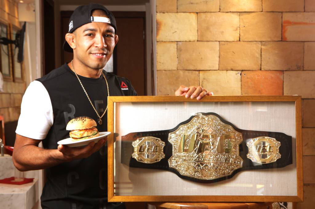 Hamburgueria de José Aldo faz promoção em seu dia de luta