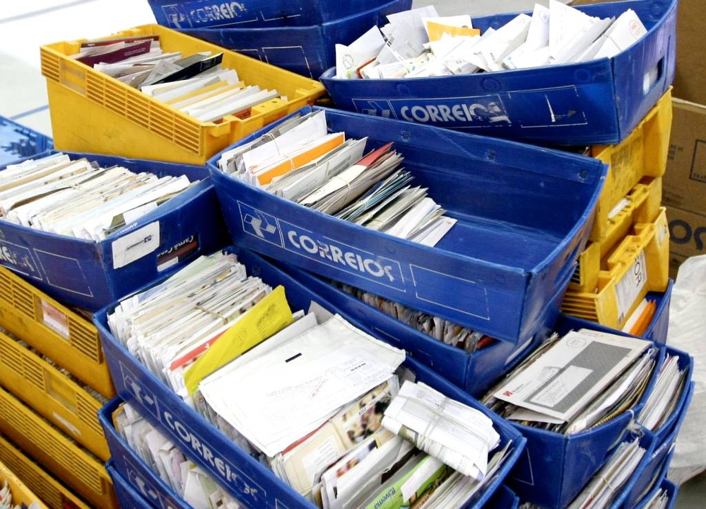 Correios sofrem ação judicial por criação de taxa de violência