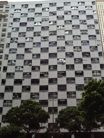 No dia 10 de abril de 1984 aconteceu na avenida o grande comício pelas eleições presidenciais diretas. A placa sobre a Diretas Já será instalada no número 583<br> No dia 10 de abril de 1984 aconteceu na avenida o grande comício pelas eleições presidenciais diretas. A placa sobre a Diretas Já será instalada no número 583<br>