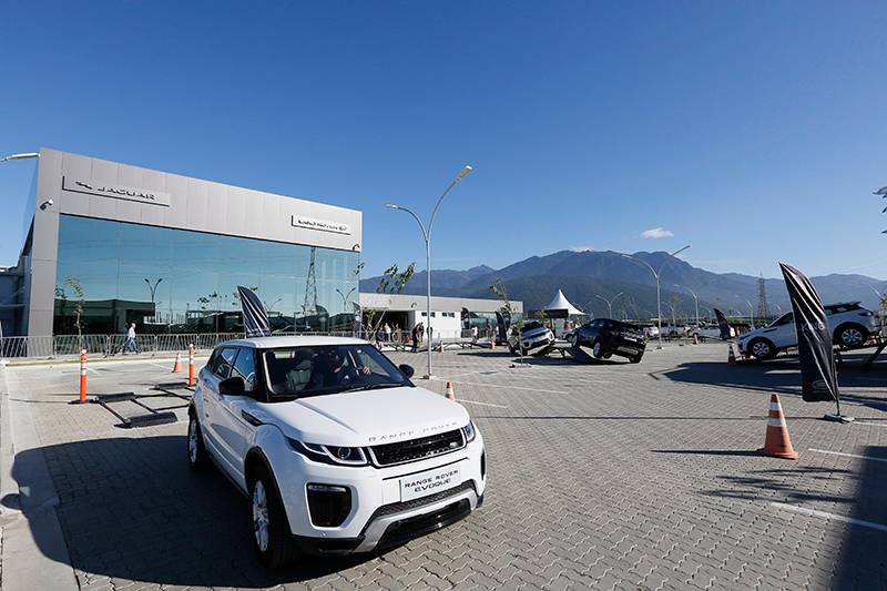 Jaguar Land Rover instala primeira fábrica no Brasil