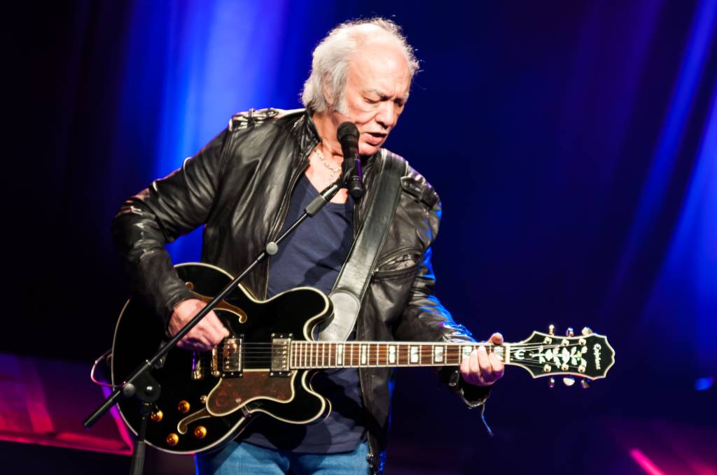 Erasmo Carlos mostra seu novo disco no Circo Voador