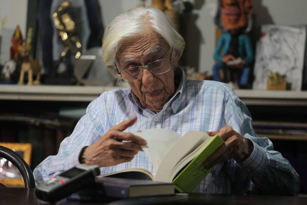 Sesc Ginástico homenageia Ferreira Gullar com show e debates