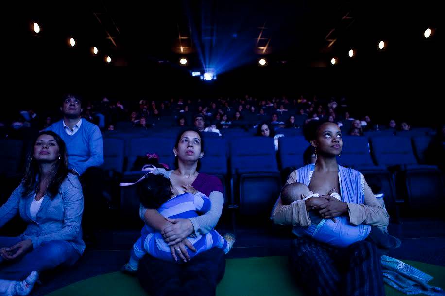 Três shoppings promovem sessões do CineMaterna nesta terça (8)