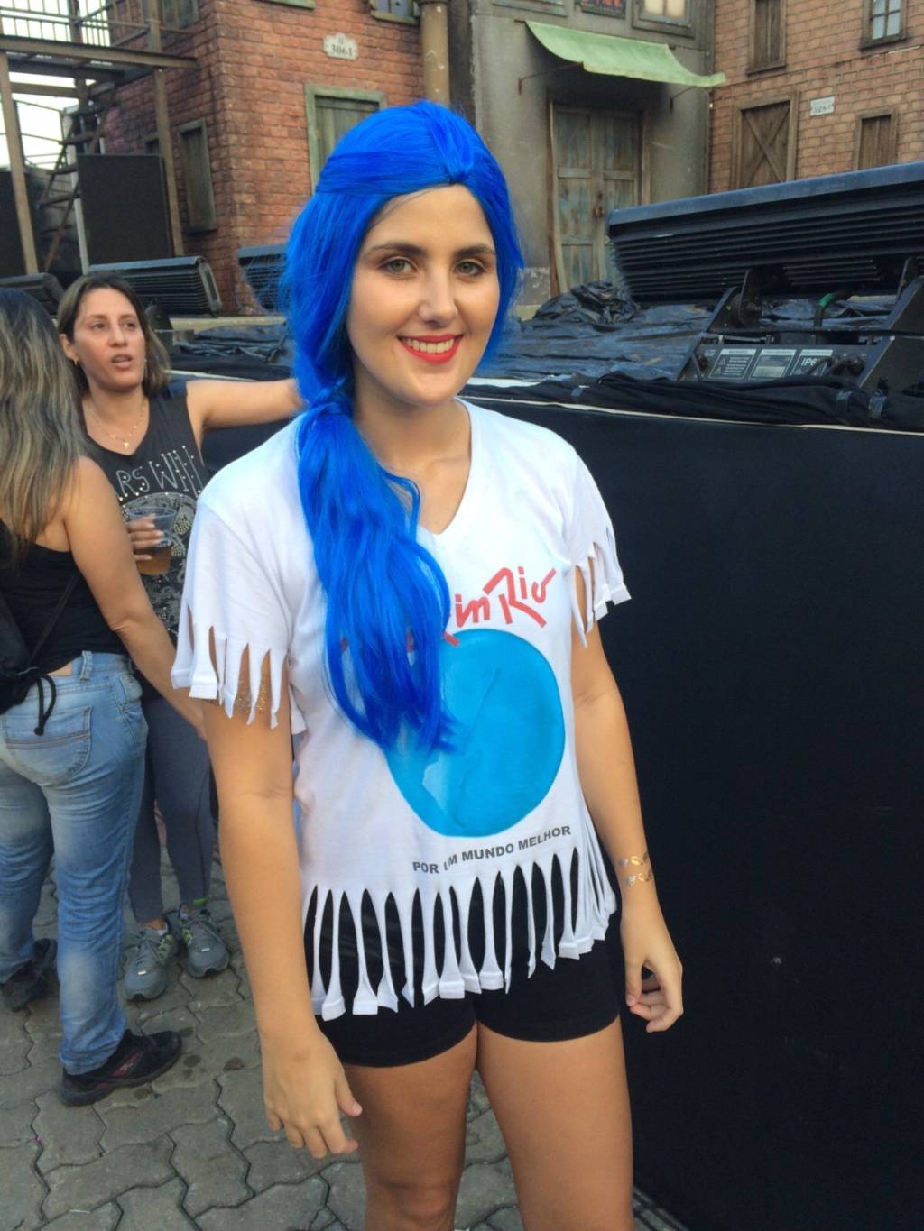 Fãs da Katy Perry homenageiam a cantora com cabelos coloridos