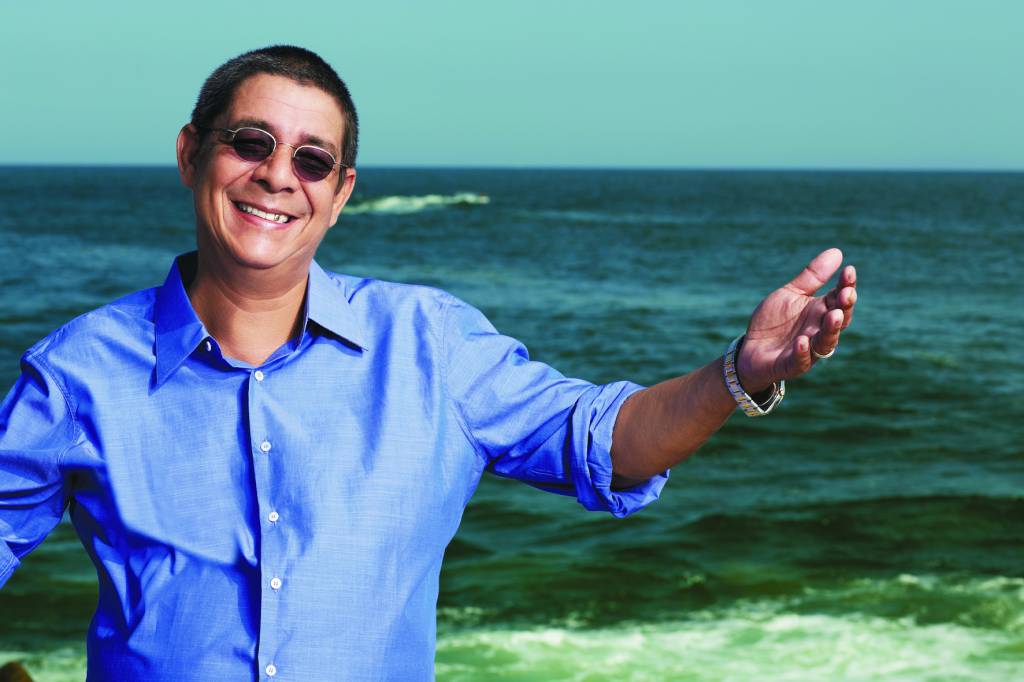 Zé Maurício Machline reedita programa de entrevistas e música no Rival