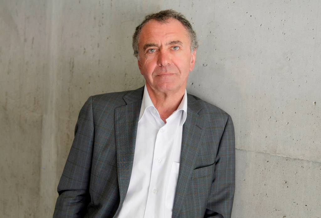 Consulado da França recebe filósofo francês Gilles Lipovestky