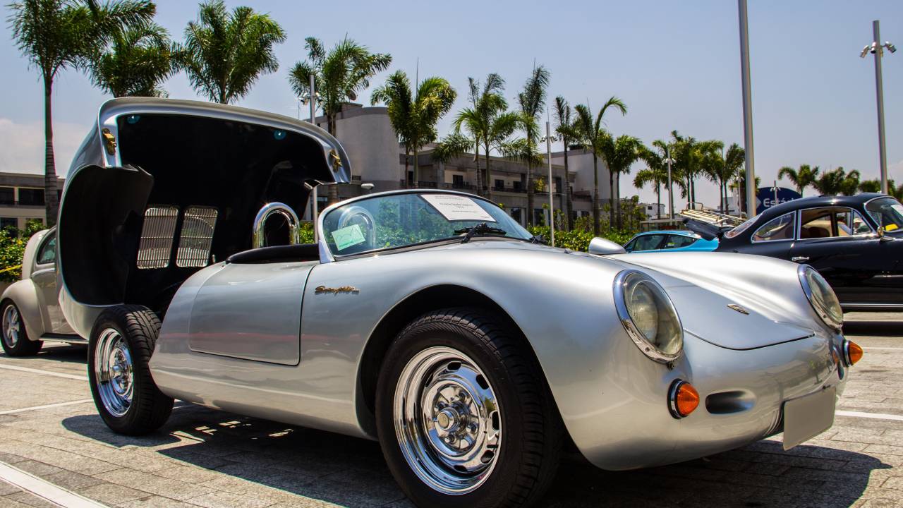 Porsche