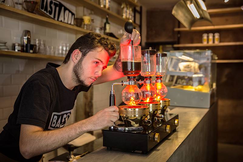 Técnicas variadas dão novo fôlego ao café coado