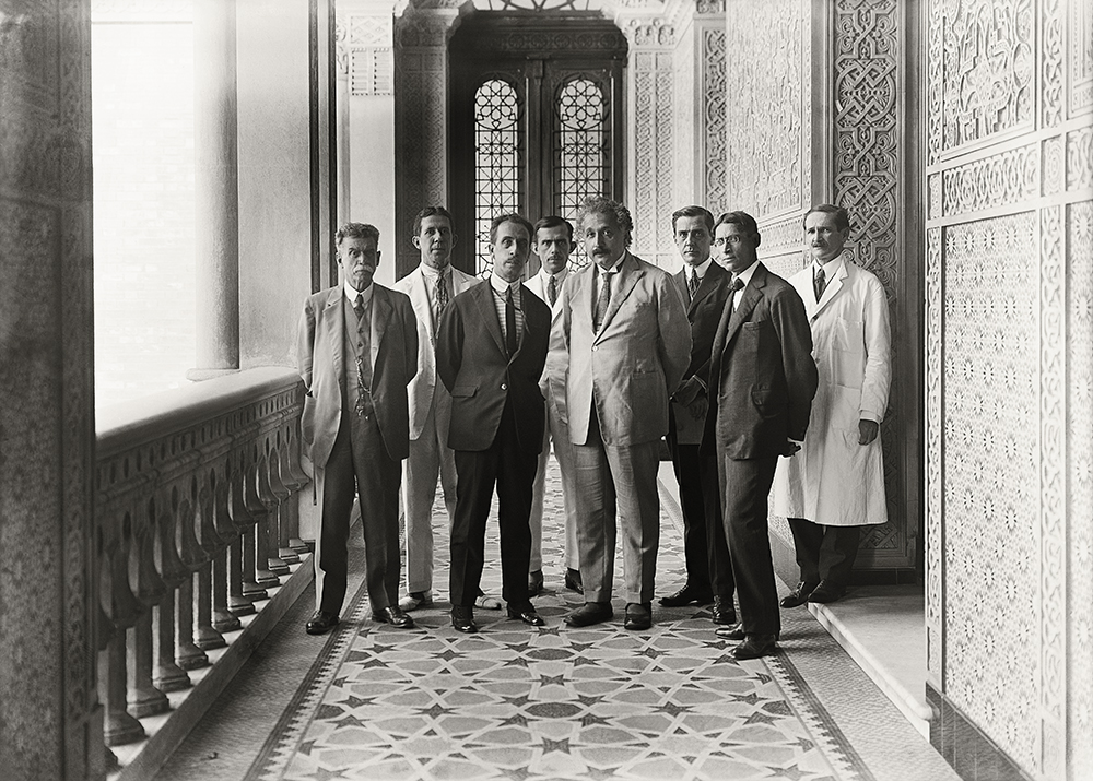 Exposição reúne fotos do início da  Fiocruz e da evolução da cidade