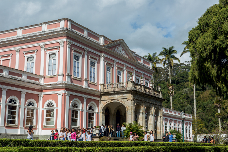 Petrópolis recebe festa literária