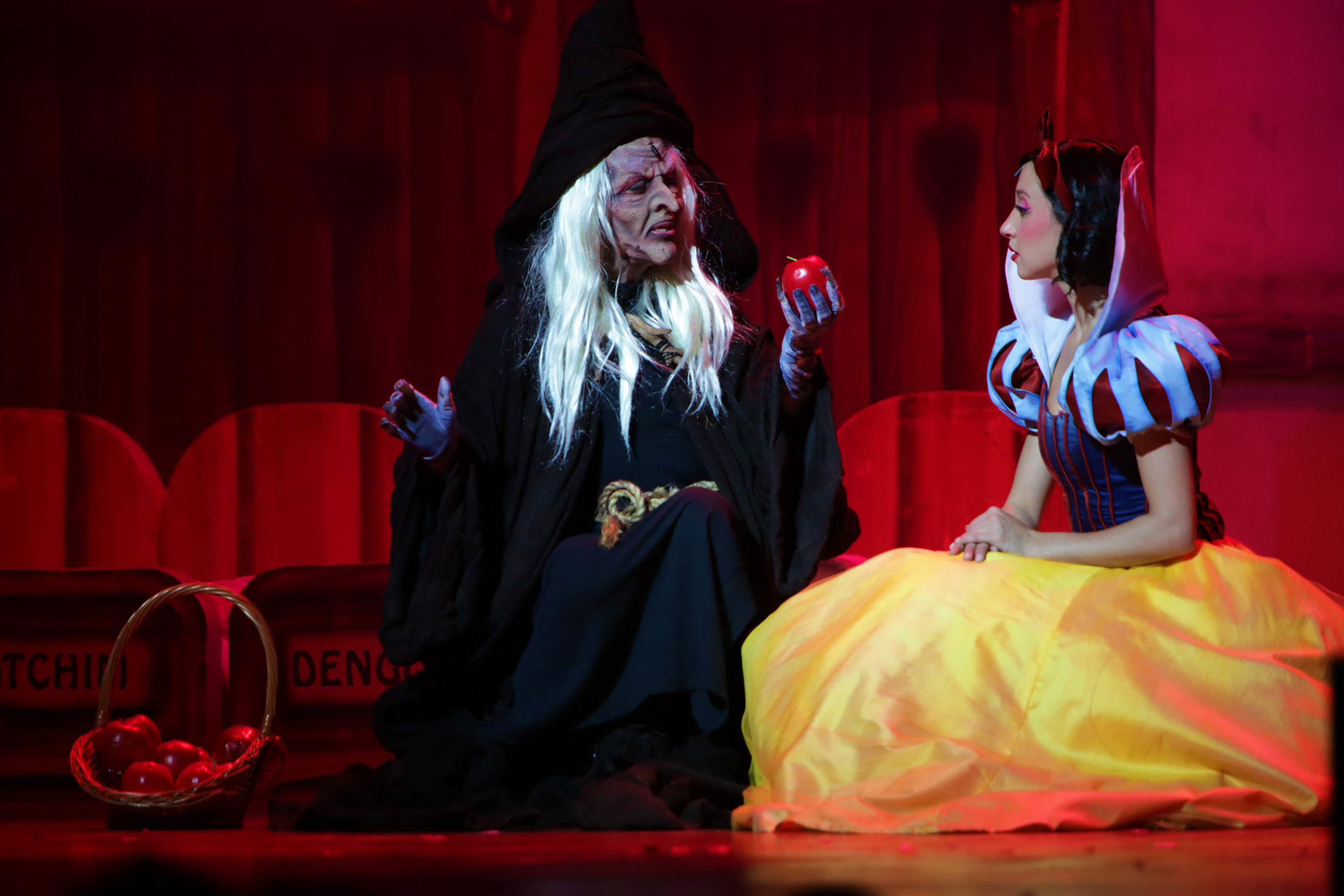 Branca  de Neve entra em cartaz no Teatro Bradesco