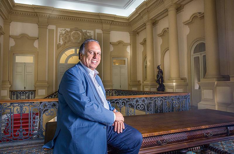 Pezão quita hoje 13º salário de mais de 160 mil servidores