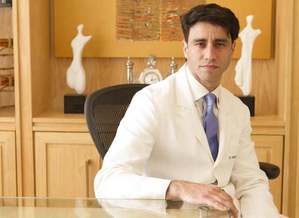 Médico é atacado e esfaqueado no Leblon
