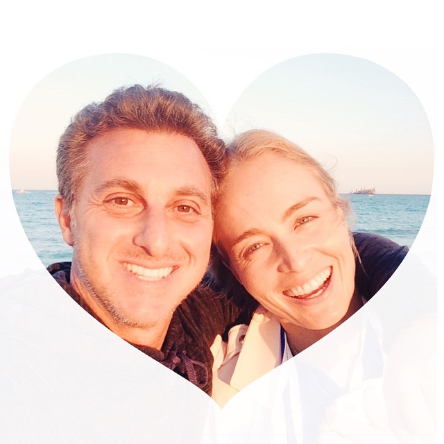 Luciano Huck se declara para Angélica em rede social
