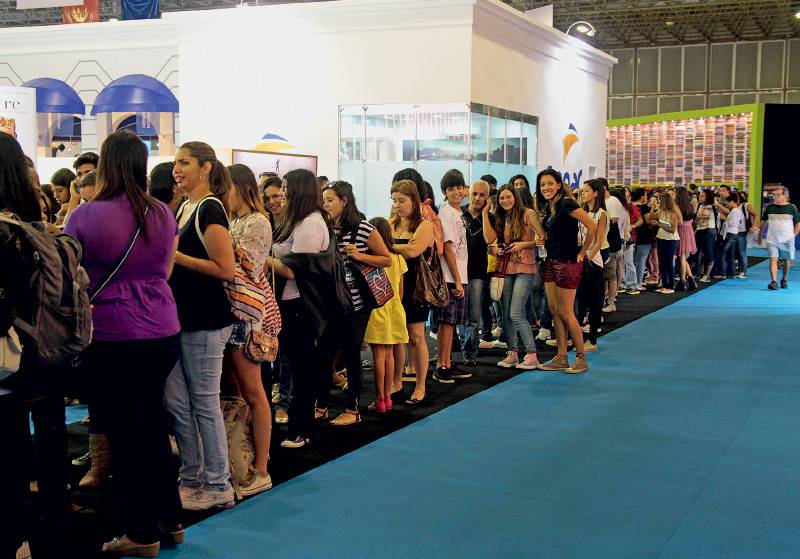 Confira as sessões de autógrafos mais aguardadas da Bienal 2017