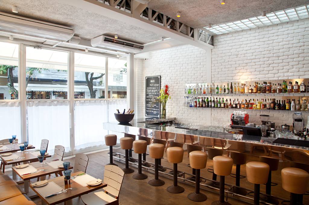 Evento de coquetelaria celebra aguardente nacional no Leblon