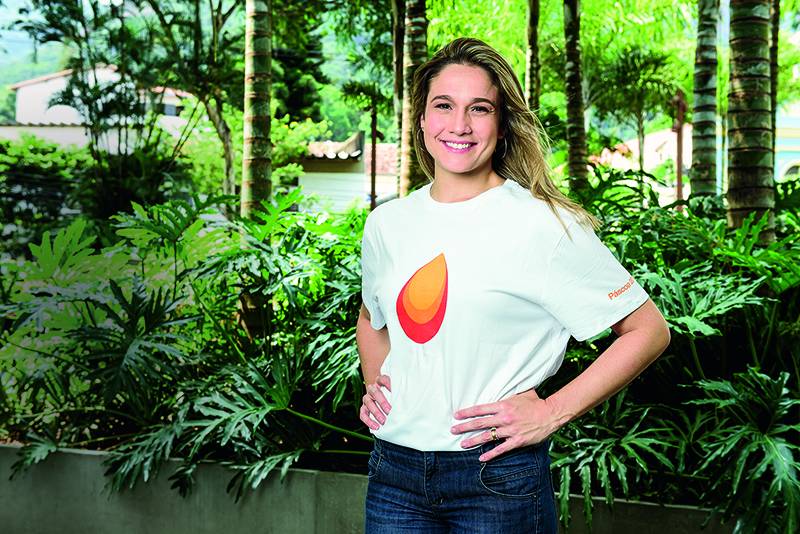 Fernanda Gentil arrecada donativos para crianças
