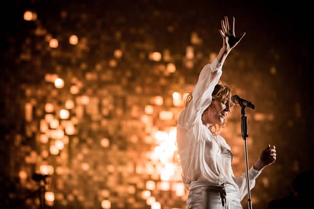 Florence Welch: a cantora e sua banda se apresentam ao lado do Mumford & Sons no Metropolitan Florence Welch: a cantora e sua banda se apresentam ao lado do Mumford & Sons no Metropolitan